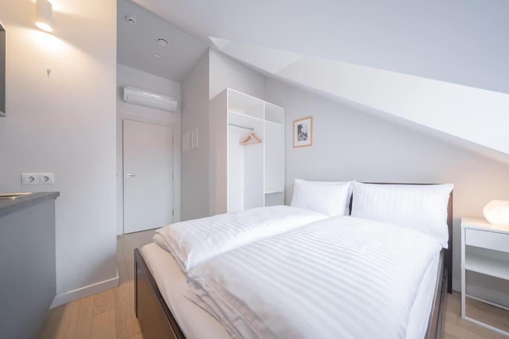 Cozy Scandinavian-style In The Heart Of Old Town Lejlighed